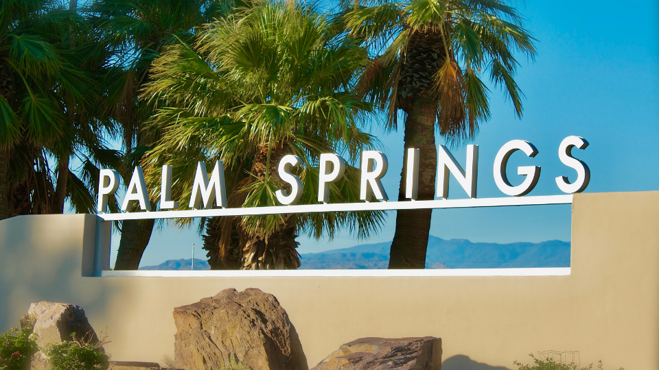 4 Reasons You Should Take A Charter Helicopter To Palm Springs